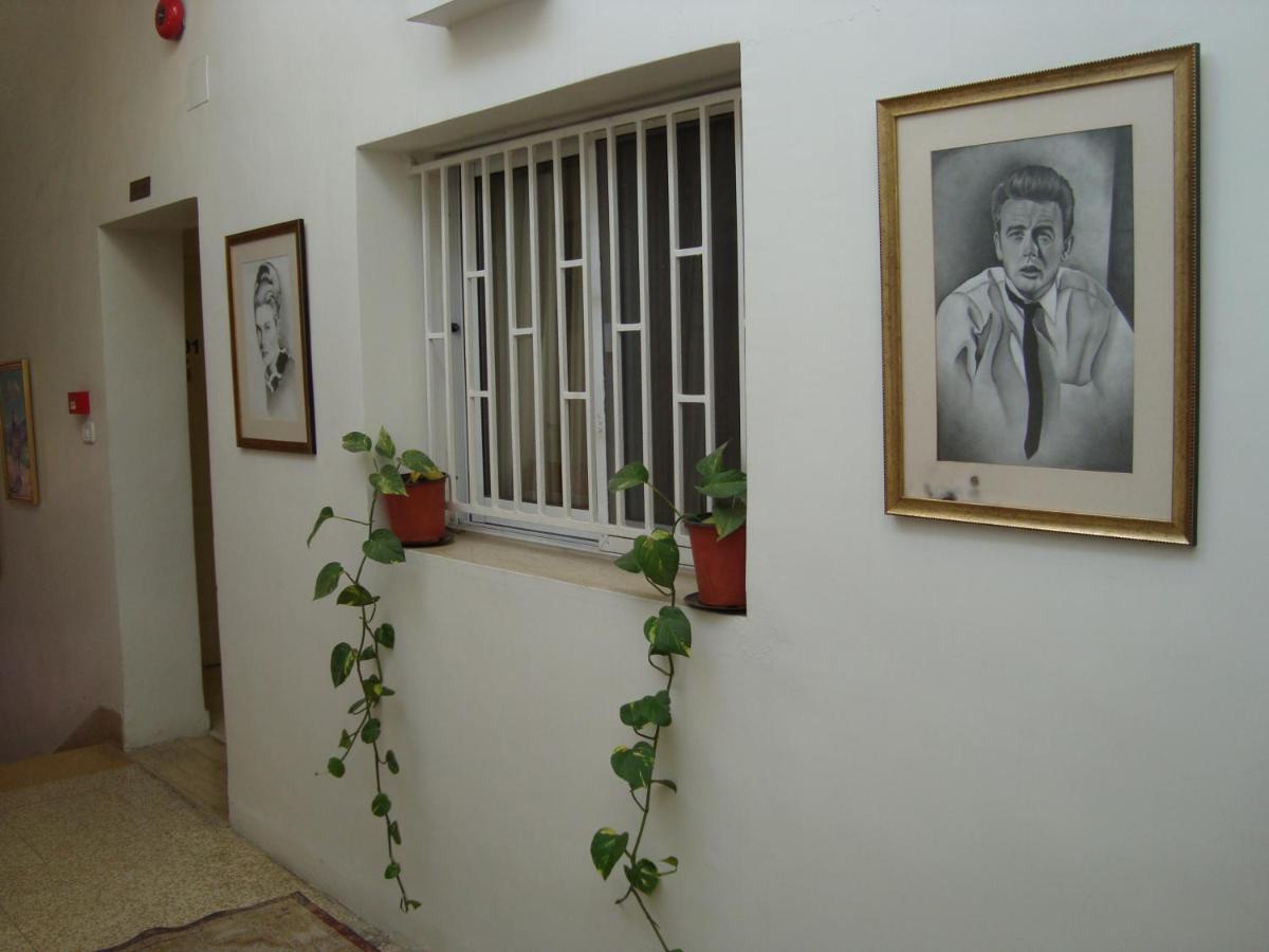 Gallery Guest House Amã Exterior foto